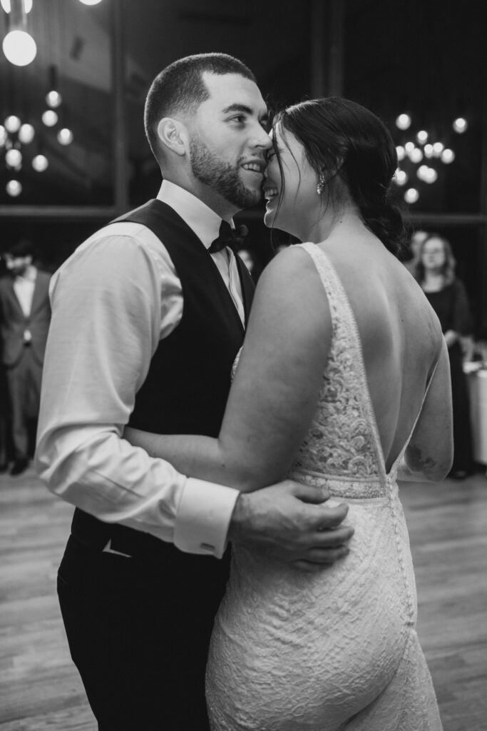 couple celebrating their wedding at la toundra in park Jean drapeau