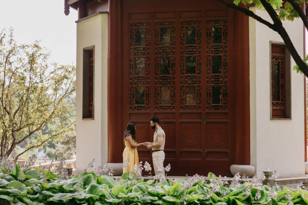 Majolica photo montreal surprise proposal botanical garden 15