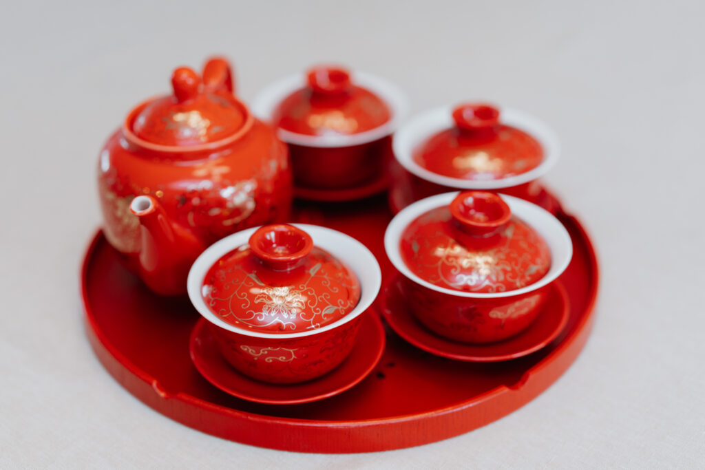 MAjolica photo Chinese wedding tea ceremony 
