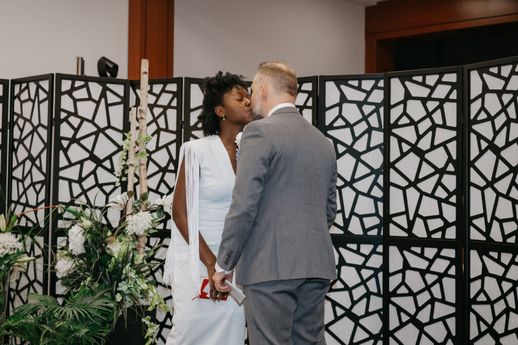 Majolica Photo Courthouse Winter Wedding Montreal