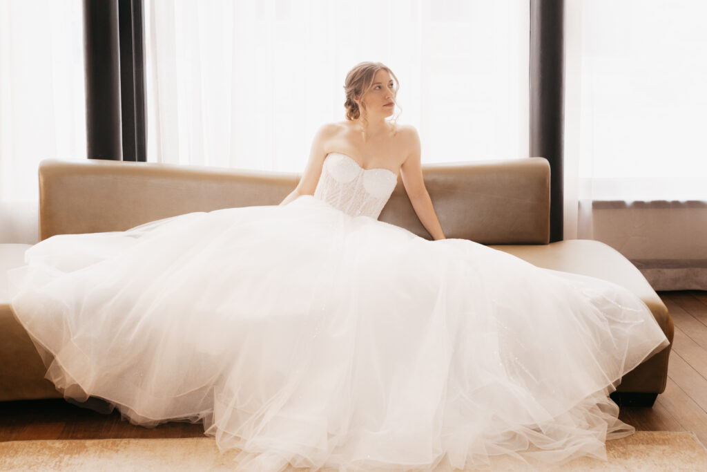 Majolica Photo wedding at hotel place d'armes